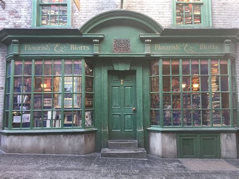 Harry Potter Flourish And Blotts
