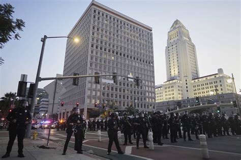 Curfew in downtown Los Angeles lifted as anti-ICE protests ease