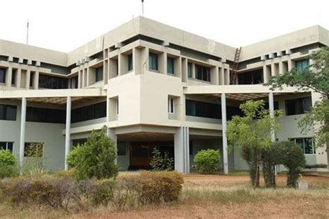 Ayya Nadar Janaki Ammal College Sivaganga Campus: Photos, Virtual Tour