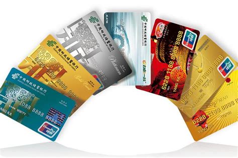 信用卡养卡：切记用他人储蓄卡还自己信用卡