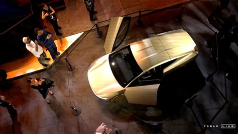 108046589-17286556792024-10-11t035608z_706537218_rc23iaamvwd3_rtrmadp_0 ...