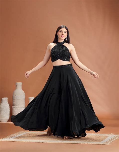 Noir Enigma Embellished Festive Fusion Set – Roopkala
