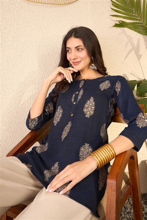 Navy Blue Cotton Blend Floral Printed Regular Top – Tashvi's