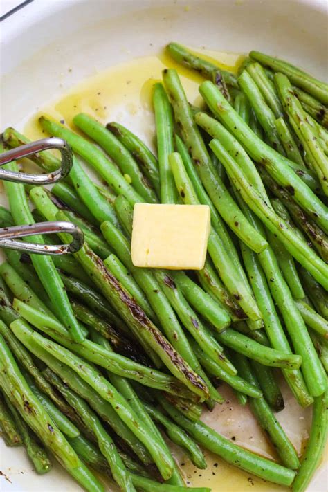 Delicious Grilled Green Beans Recipe | Baked Bree
