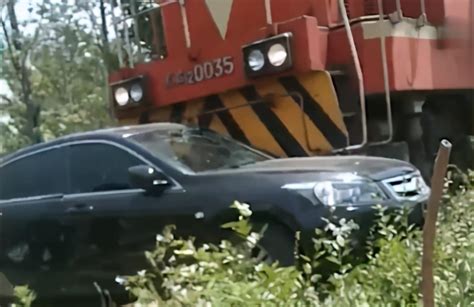 葡萄牙发生火车相撞事故 17人受轻伤(组图)-搜狐新闻