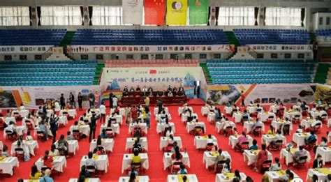 省运会职工部游泳徐州开赛 奥运冠军张雨霏送上祝福_中国江苏网