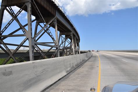 HistoricBridges.org - Huey P. Long Bridge Photo Gallery
