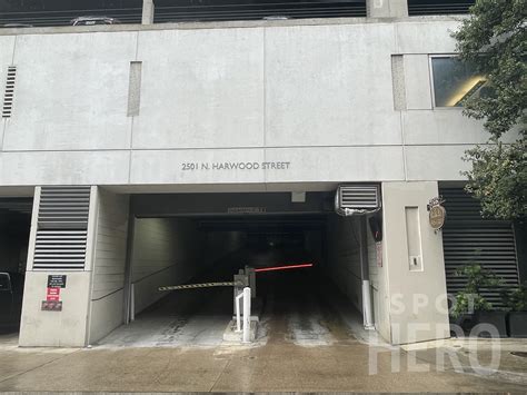 American Airlines Center Parking | Book With SpotHero