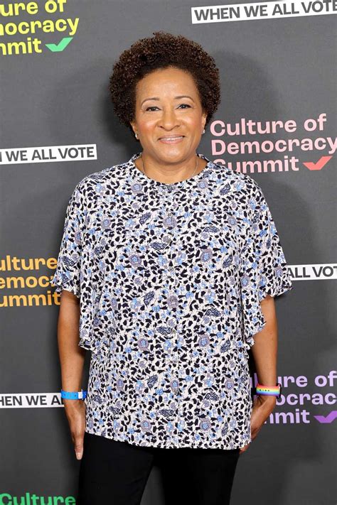 Lucas Claude Sykes: everything to know about Wanda Sykes' family ...