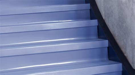 Stairwell Management Angle Fit Rubber Stair Tread with Integrated Riser ...