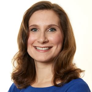 3 in 4 stock photos of sleeping babies show them in an unsafe sleep ...