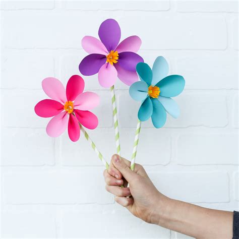 How To Make Simple Paper Craft Flowers at Timothy Bottom blog