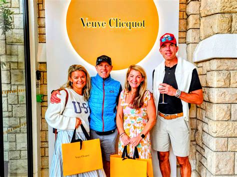 What is Champagne? A guide into the Glorious Sparkling Wine