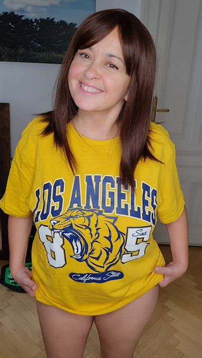 hairy pussy closeup and titty drop