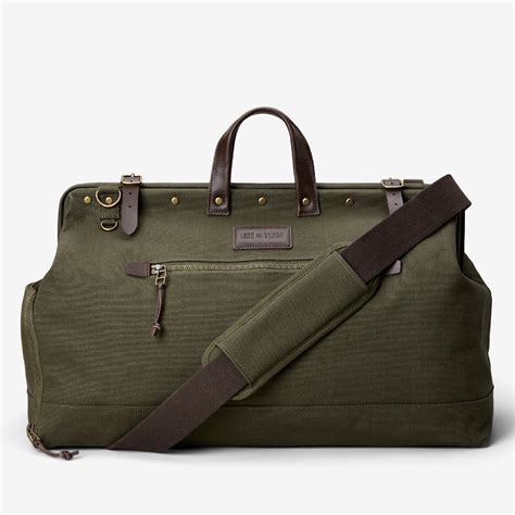 Weekender XL Duffel Line of Trade | Bespoke Post