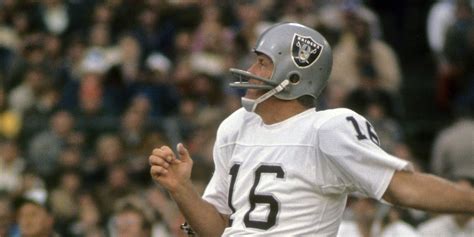 10 Players With the Most Points in NFL History