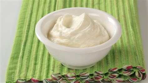 Navratri 2021 Vrat: नवरात्रि व्रत में दही खाने के अद्भुत फायदे | Curd ...