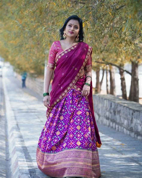 Anchor Suma: యాంకర్ సుమతో ఉన్న ఈ ఆరడుగుల ఆజానుబాహుడు ఎవరబ్బా.. | జాతీయ ...