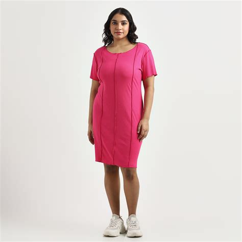 Plus-Size Fuchsia Ribbed Overlocked Detail Fabric Dress by CALAE ...