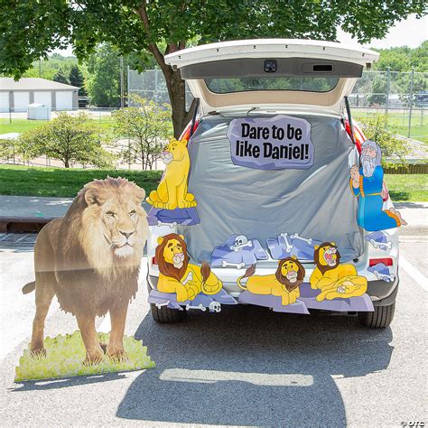 Religious Daniel & the Lions' Den Trunk-or-Treat Decorating Kit - 12 Pc ...
