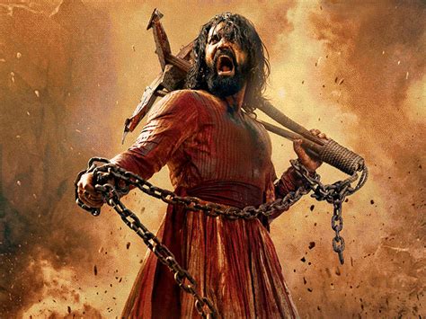 Chhaava movie review and release Vicky Kaushal's loud performance ...