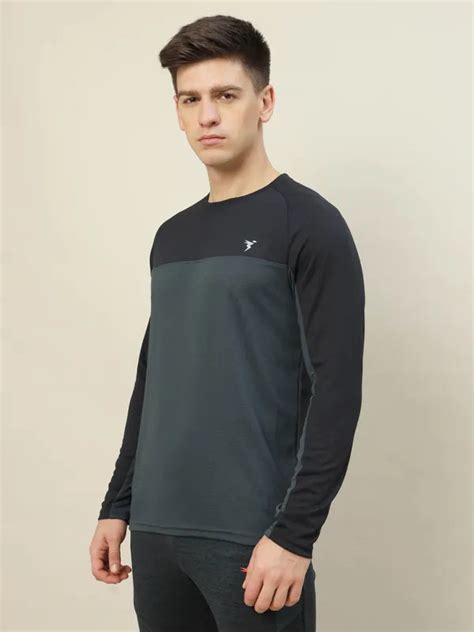Men Slim Fit Crew Neck T-shirt with Techno Cool+