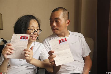 广西柳州“走心情侣”登记结婚 未来打算经营客栈-搜狐大视野-搜狐新闻