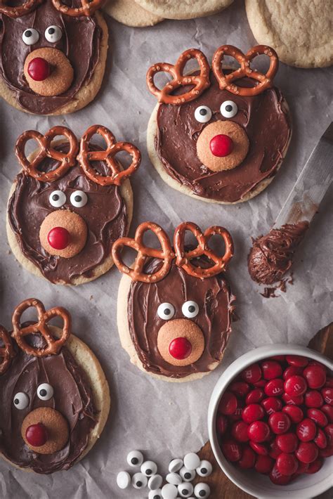Reindeer Cookies Pretzel Antlers Reindeer Christmas Cookies