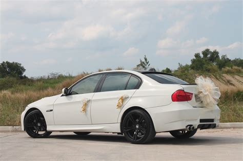White BMW 320i - Perfect Wedding Cars Singapore