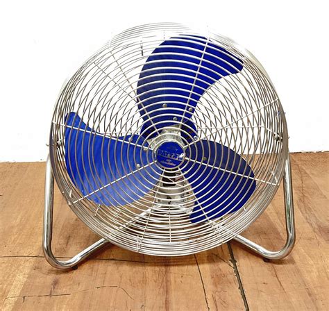 Lot - Patton Metal Floor Fan Model U2-1887