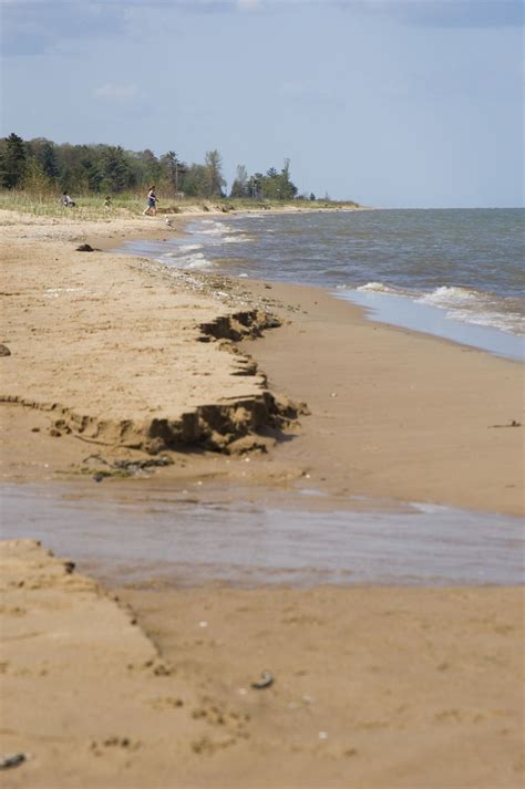 Locations Hub - Three Mile Beach Roadside Park