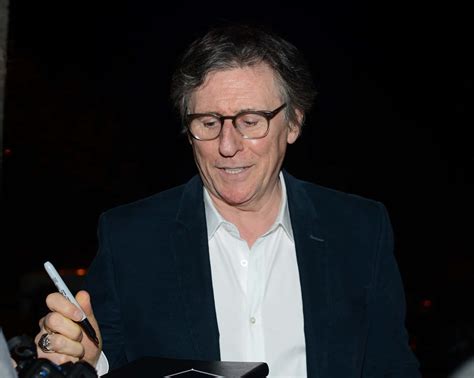 Download Gabriel Byrne, Actor Wallpaper | Wallpapers.com