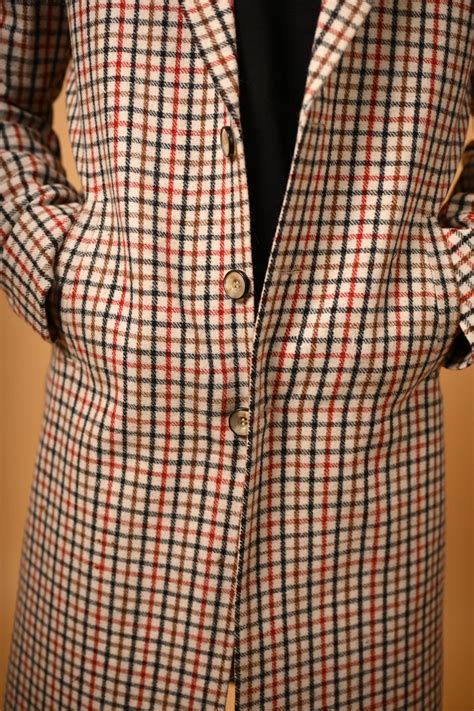 Cream Base with Red & Black Checks Woollen Overcoat – Baraqah