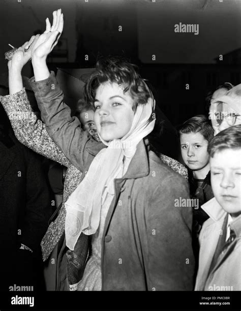 Elvis army 1960 hi-res stock photography and images - Alamy