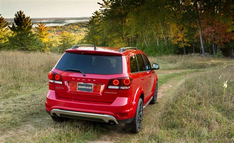 2017 Dodge Journey Review, Pricing, and Specs