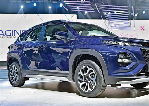 Maruti Fronx | Fast Track - automotive - Read this story on Magzter.com