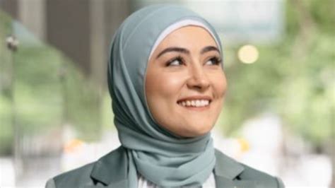 Australia's First Hijab-Wearing Lawmaker Alleges Male Colleague Urged ...