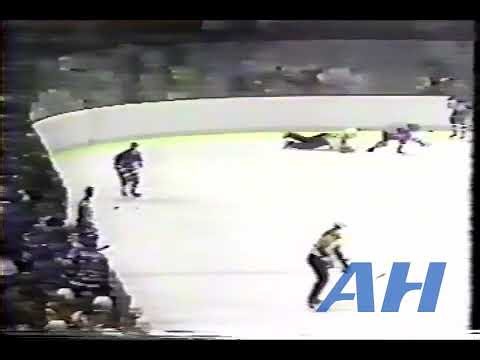NHL Mar. 31, 1983 Paul Holmgren,PHI v Dave Maloney,NYR (hit) Philadelphia Flyers New York Rangers