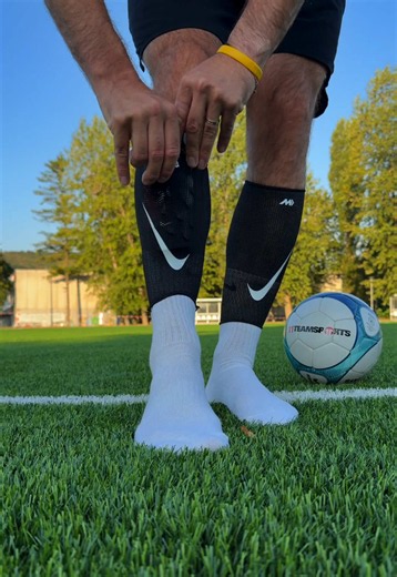 Nike Mercurial Lite Superlock ✅ #howto #shinpads #shinguards #nikemercurial #11teamsports