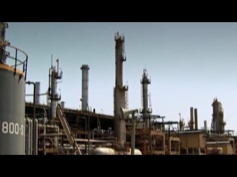 Dow climbs as Trump pushes U.S. oil companies to reenter Venezuela