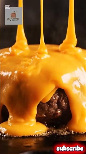 Only in America 🇺🇸 This Cheese Explosion Burger is CRAZY 😳#usafood #burger #cheese #foodshorts
