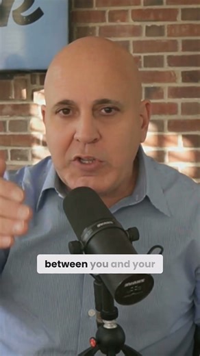 FDD vs Franchise Agreement Explained for Business Owners