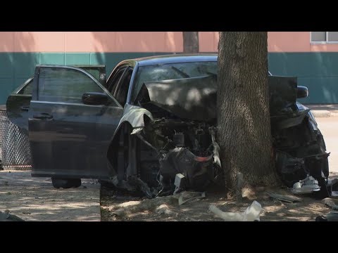4 bank robbery suspects in custody after chase ends in crash in SE Houston