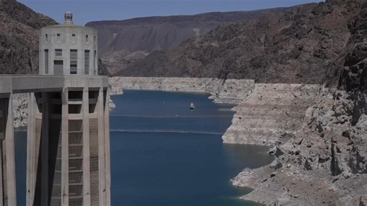 Visitors to Hoover Dam worry as water levels drop