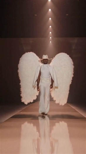 If “Victor” had a secret lol #victoriassecret #vsfashionshow | victorias secret fashion show