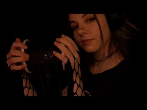 ASMR | Sleepy Whispered Ramble & Slow Ear Brushing - Binaural, Ambience Sounds