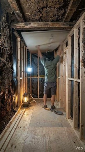 He Was Chased by Aliens… So He Built a Secret Bunker to Survive 👽😱