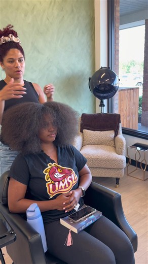 Part 1 of Chanell’s transformation 👀#curlswrece#curlyhairtransformation#curlynaturalhair