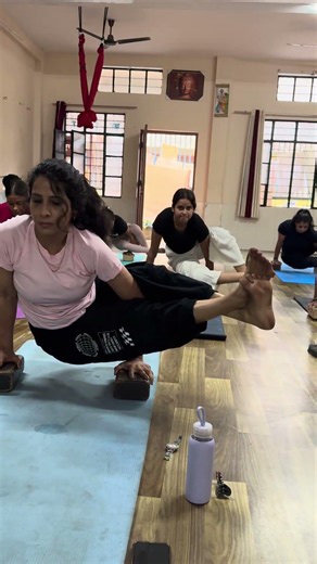 Master Astavakrasana – Advanced Hand Balance Yoga Asana