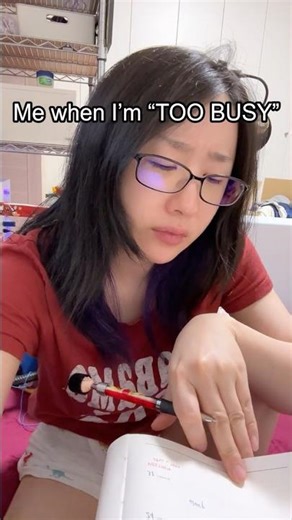 Extroverts be like: "I have an hour here!"